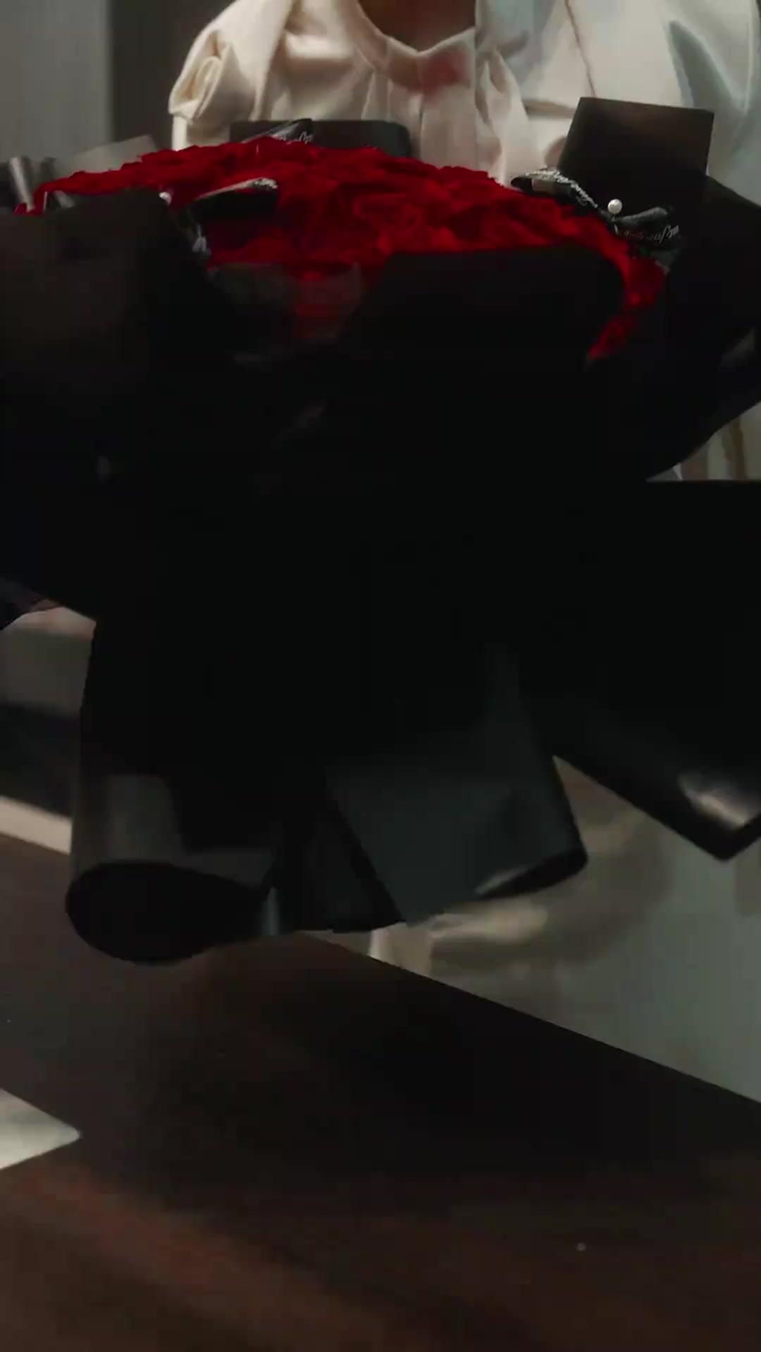 Cinta Retak Tak Sempurna