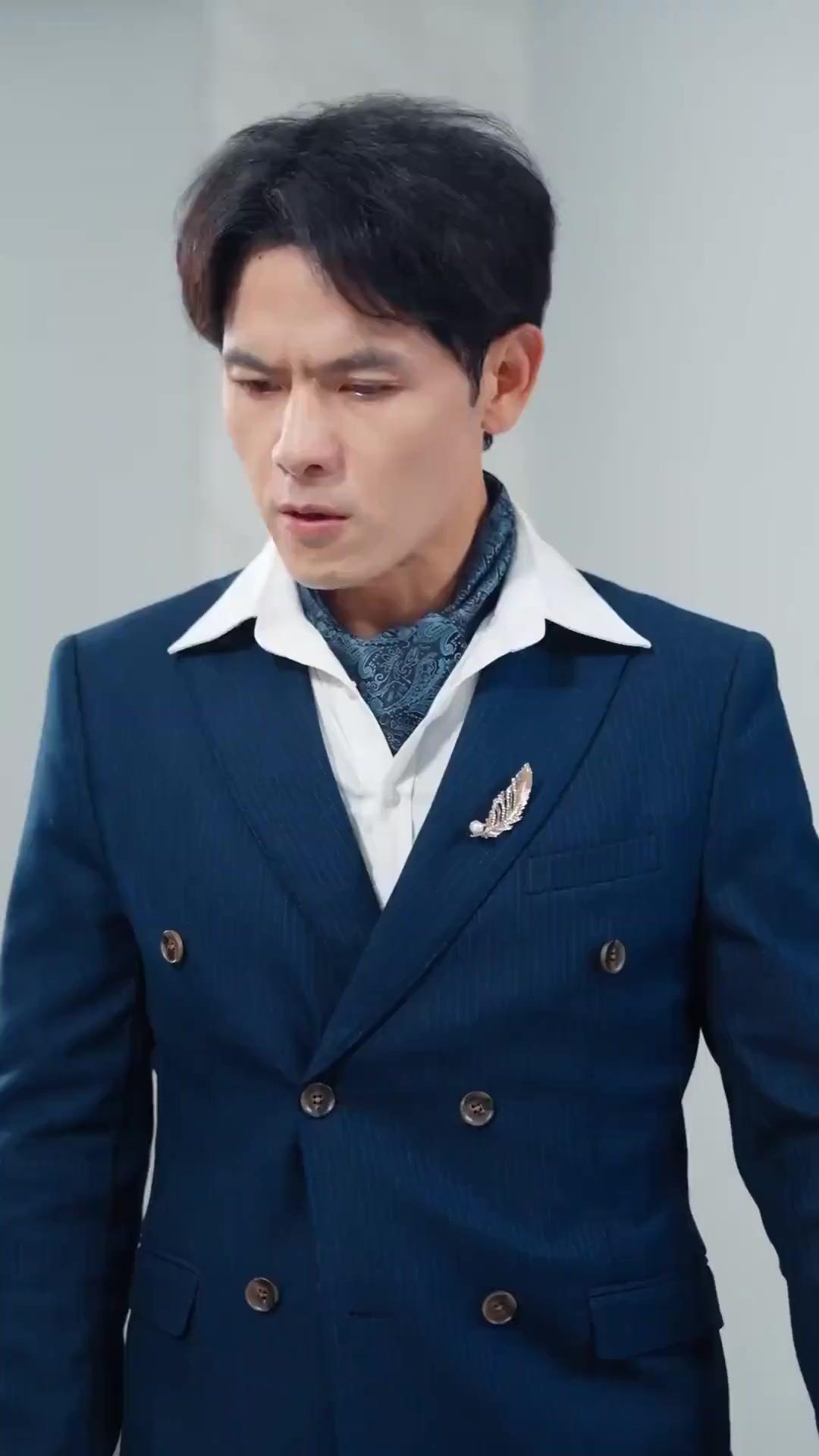 (Doblado)El plan detrás de su ternura