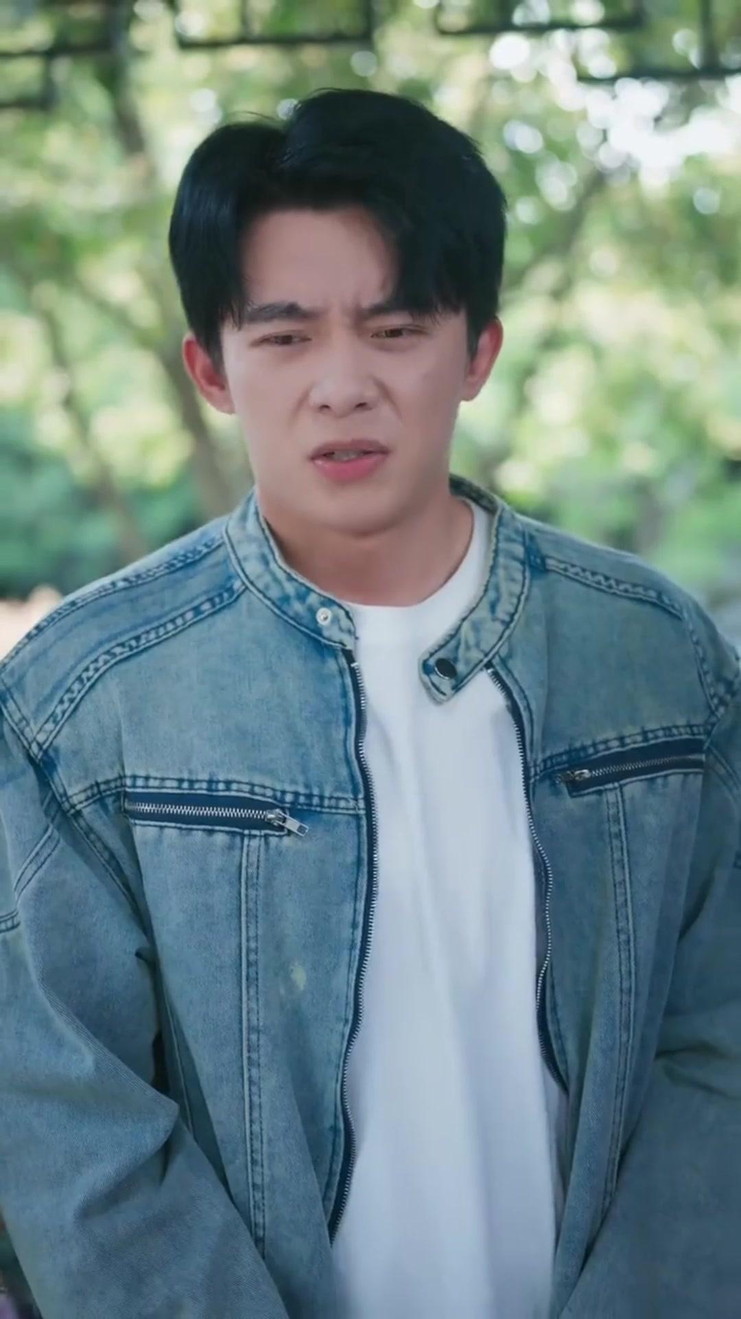 (Dublagem)O Herdeiro e Sua Deusa Apegada