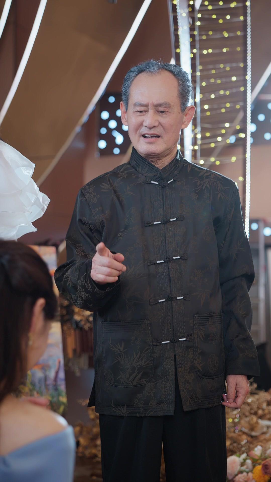 Suami Satpamku Itu Miliarder