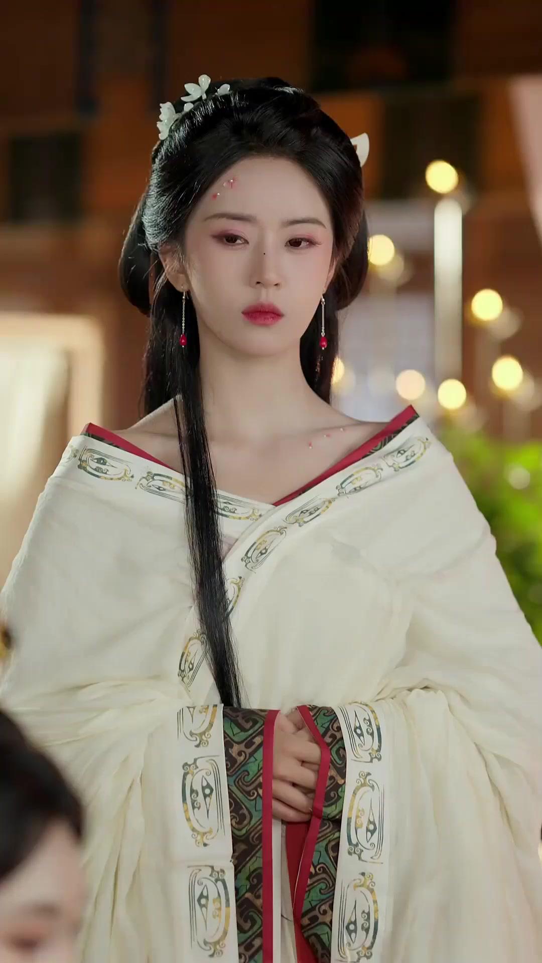 Sorelle, Sangue, Segreti