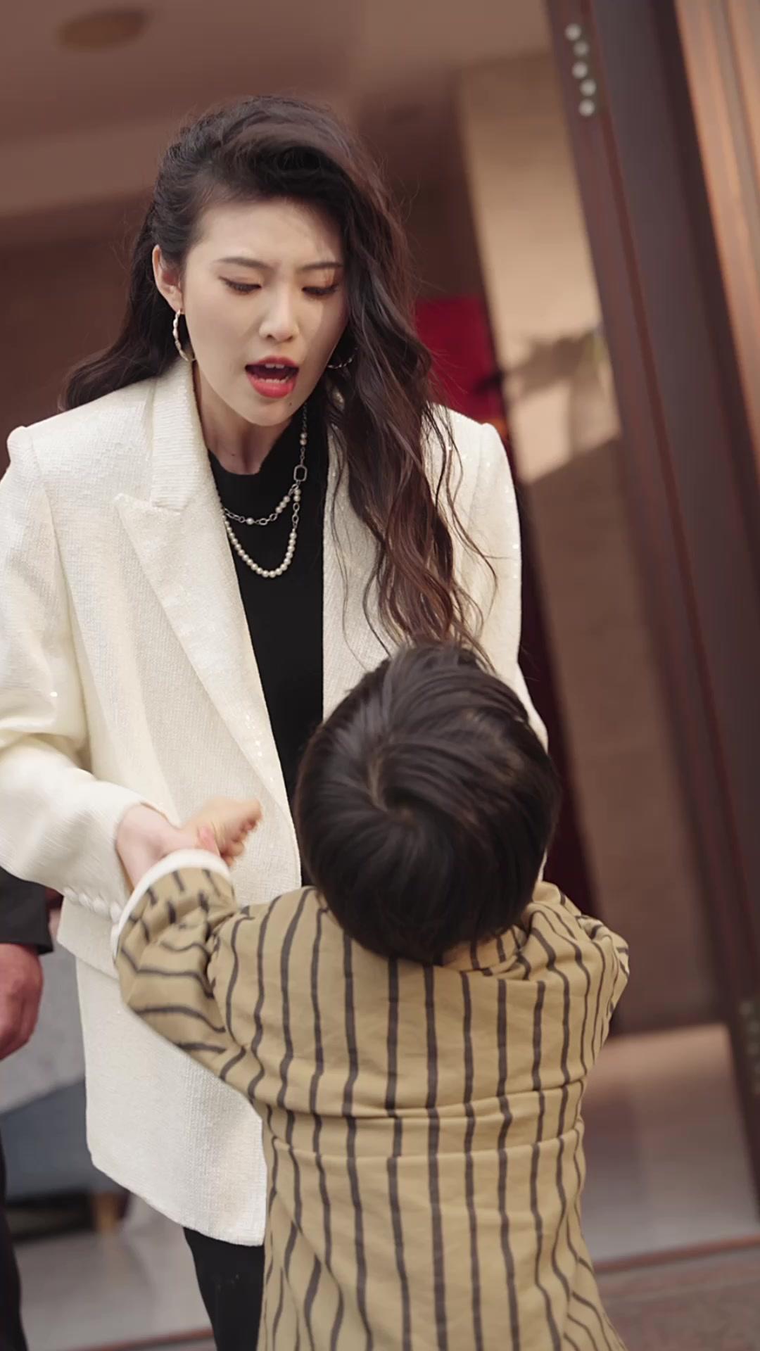 (Dubbing)Hamil Manis: Dimanjakan Suami Bos Besar