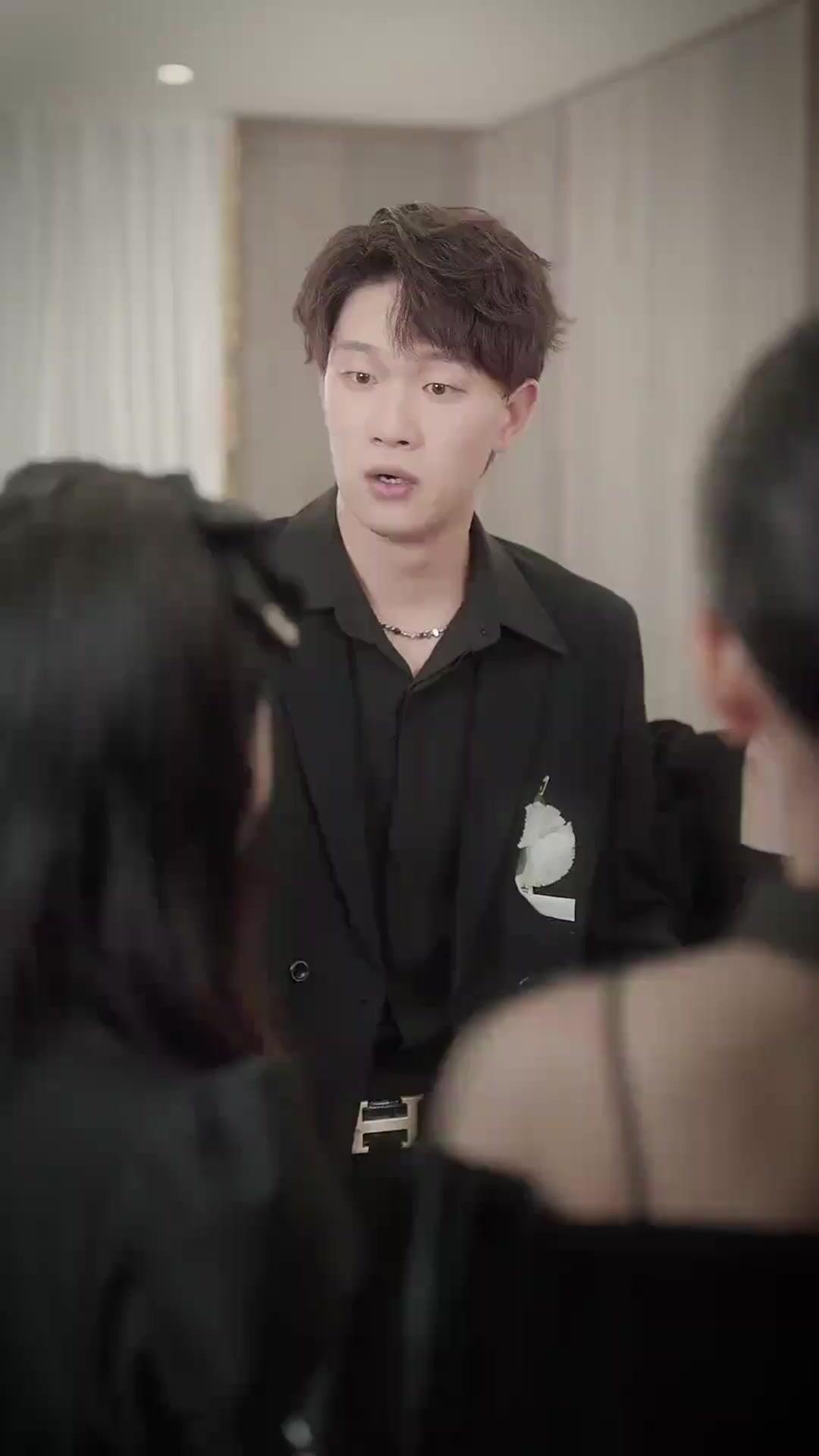 O Guardião Dela, A Luz Dele