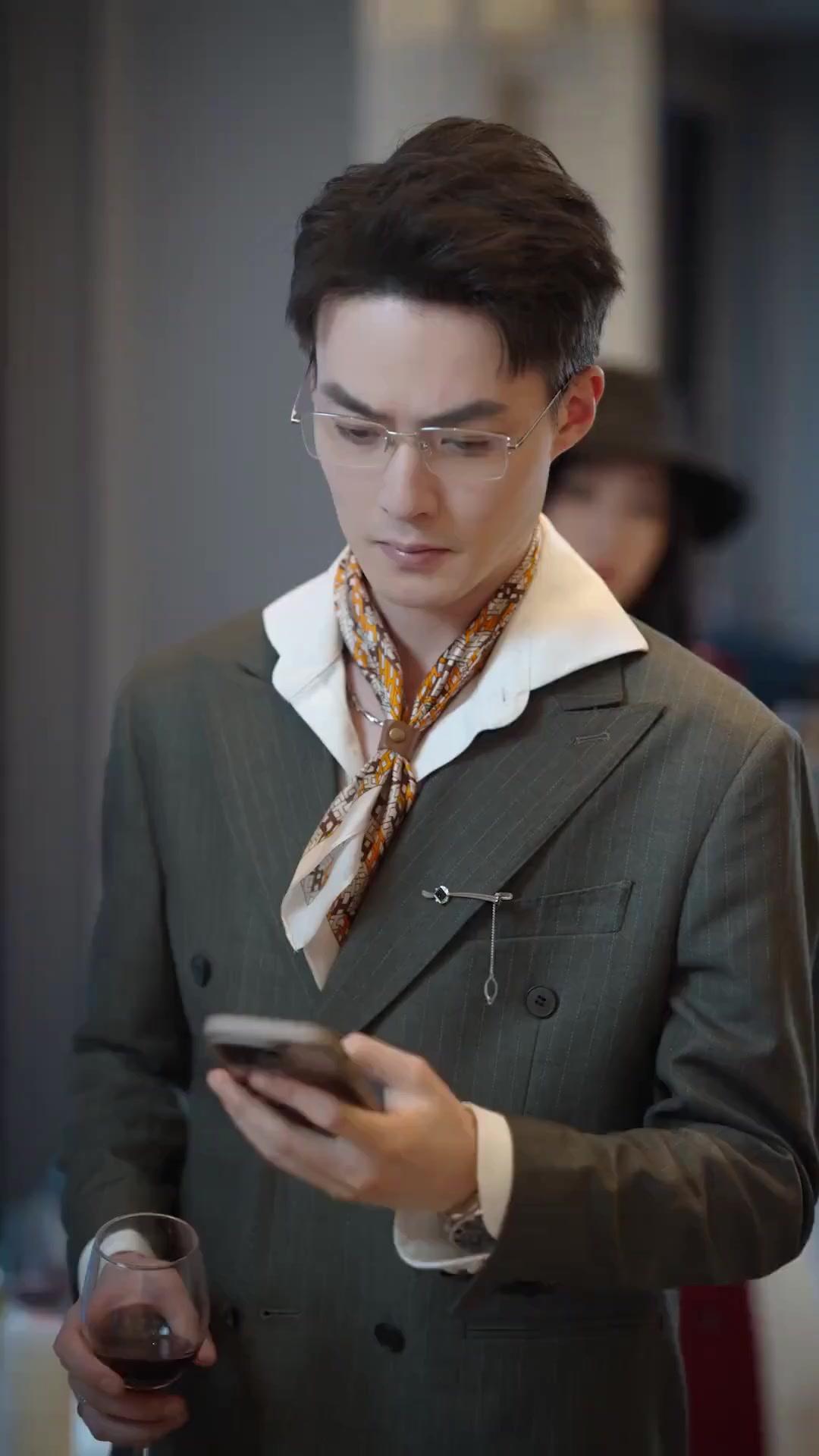 (Dubbed)Emerged from the Ashes