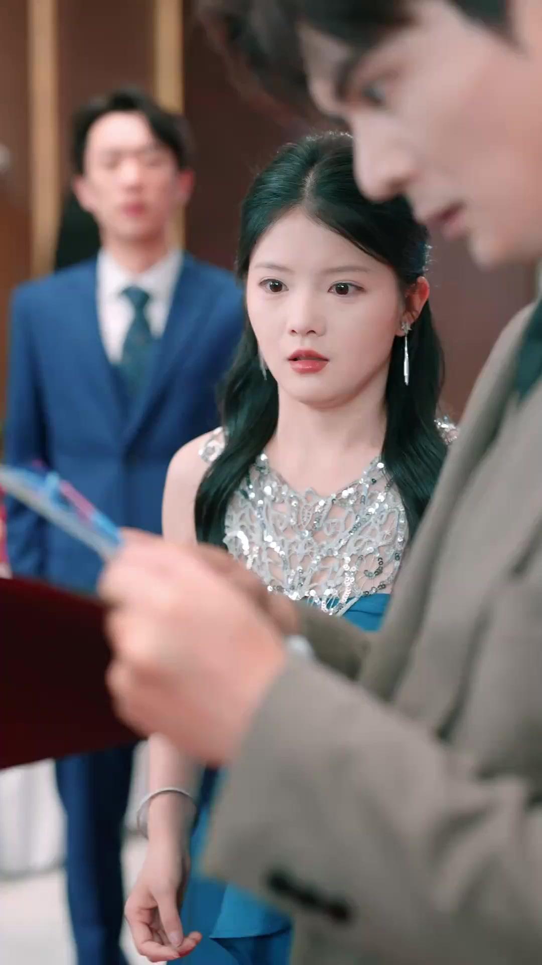Gả Cho Kẻ Thù Của Anh