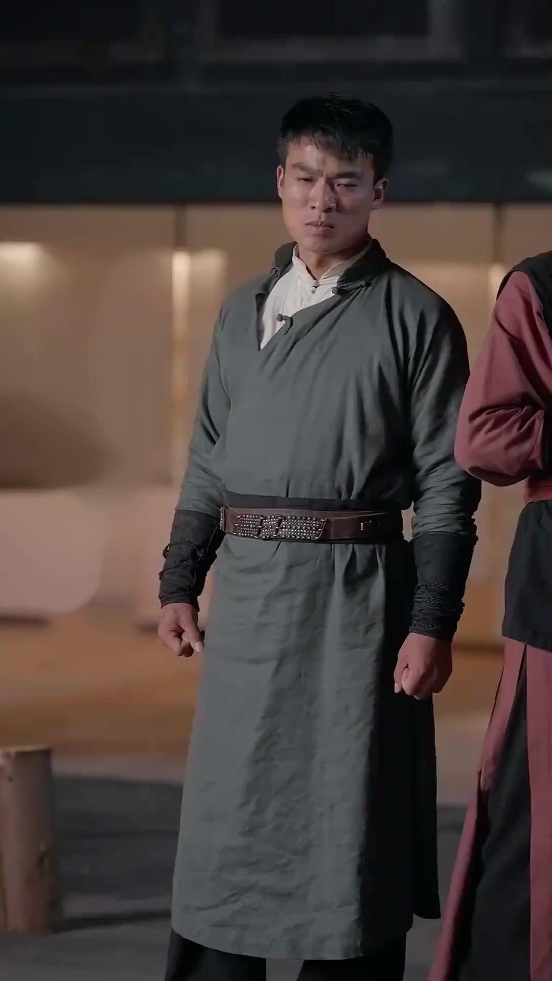 (Dublajlı)Dövüş sanatlarının ünlü ailesi Yiğit