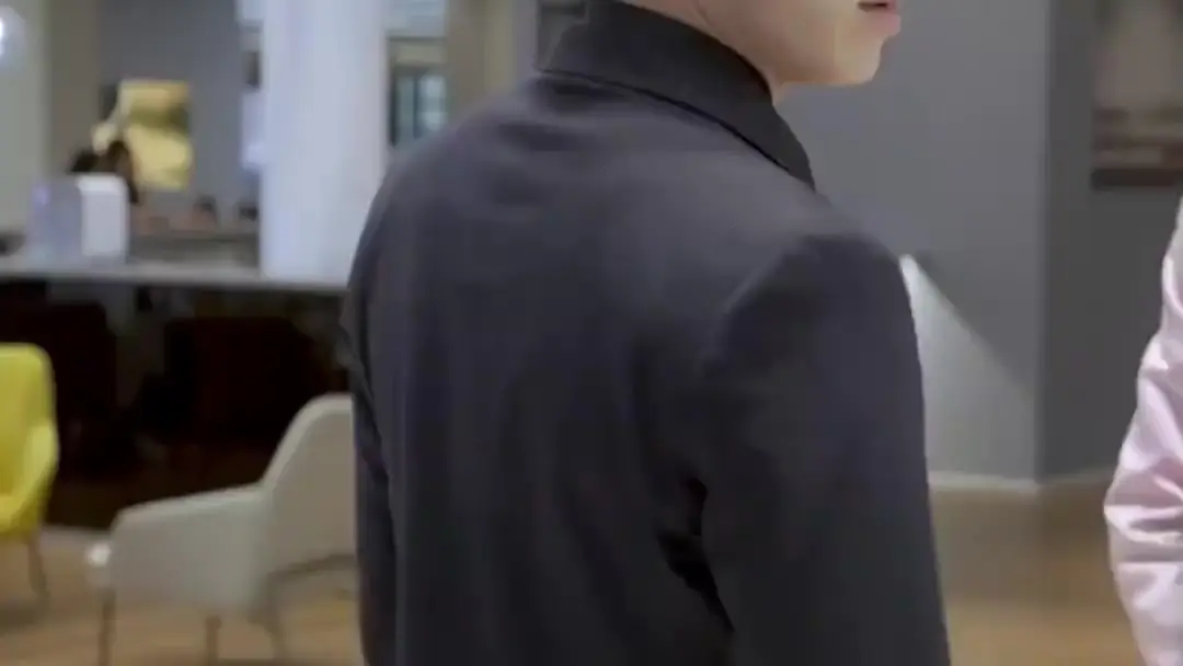 (Sulih suara) Makin Boros, Rezeki Malah Lancar: Pertarungan Keluarga di Showroom Mewah