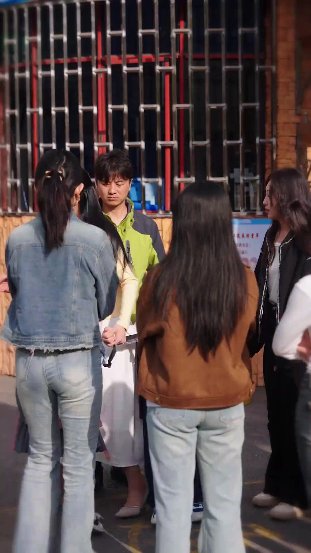 MON LIVREUR EST UN PDG MILLIARDAIRE !