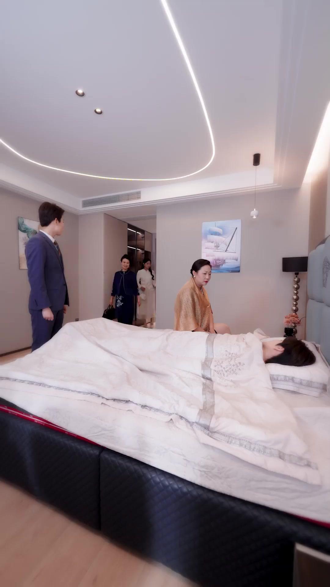 Poisoned & Pregnant: Where's My Baby's Daddy?