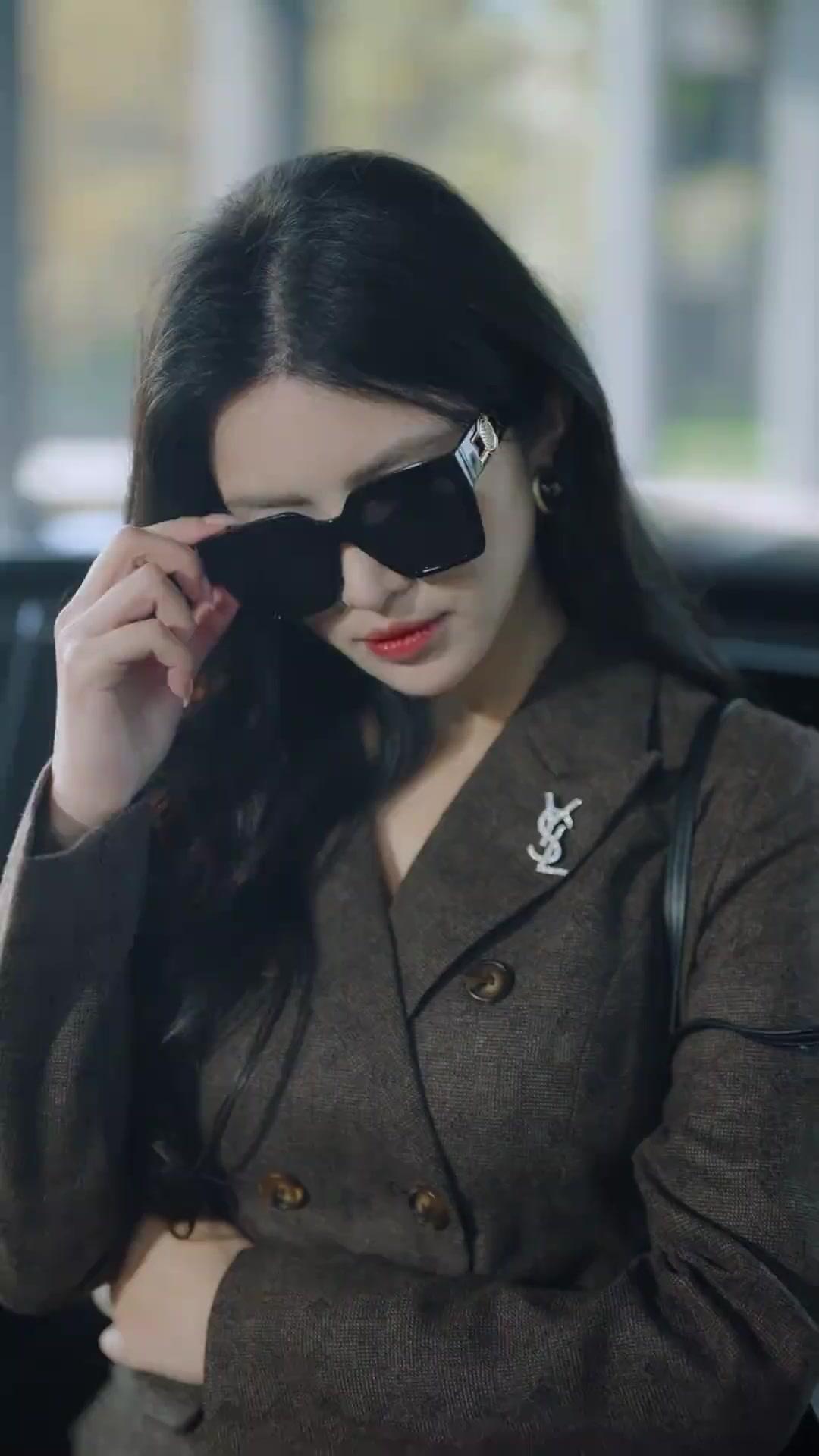 Mr. Butler, You're My Billionaire?