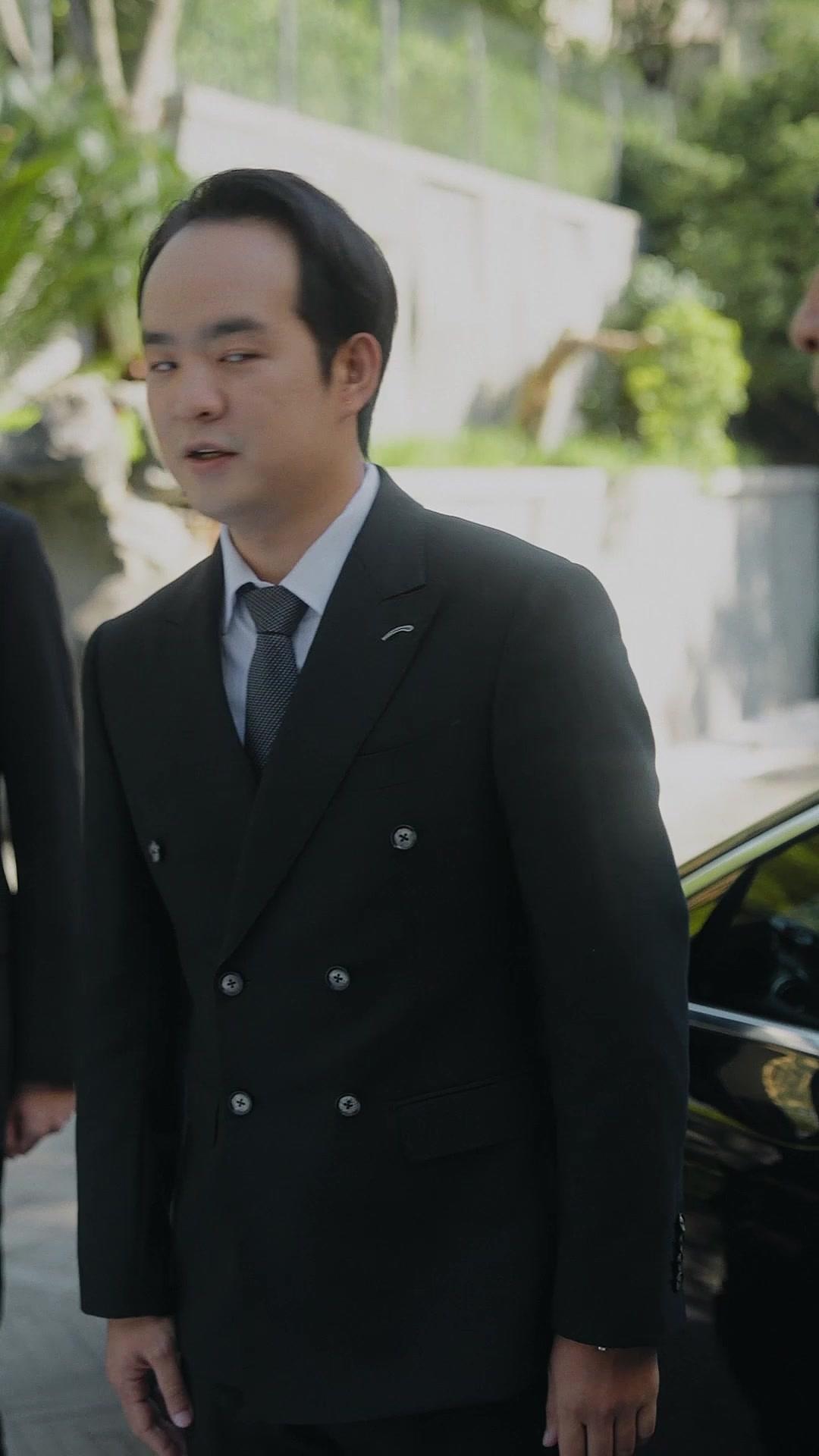 臥底英雄，重啟逆襲人生