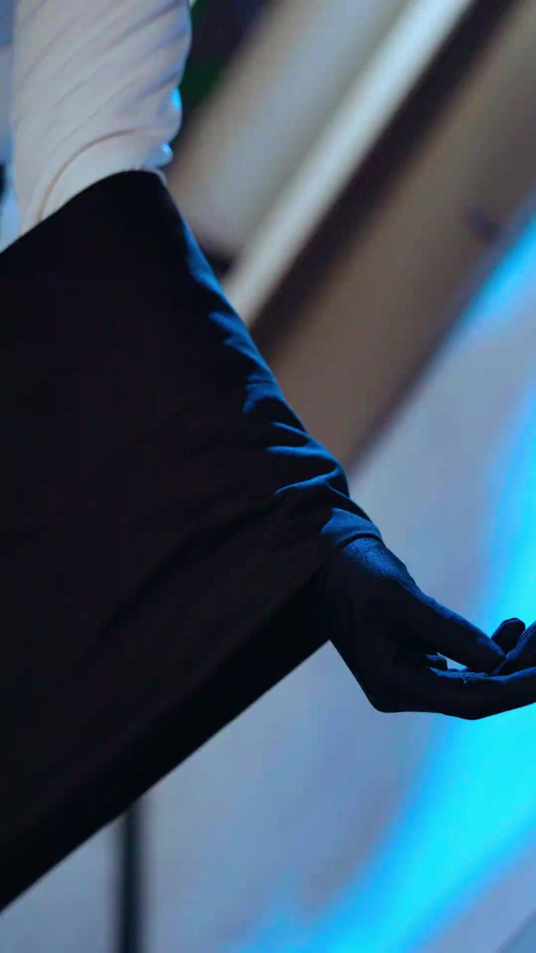 L'AMOUR NAÎT DU DESTIN