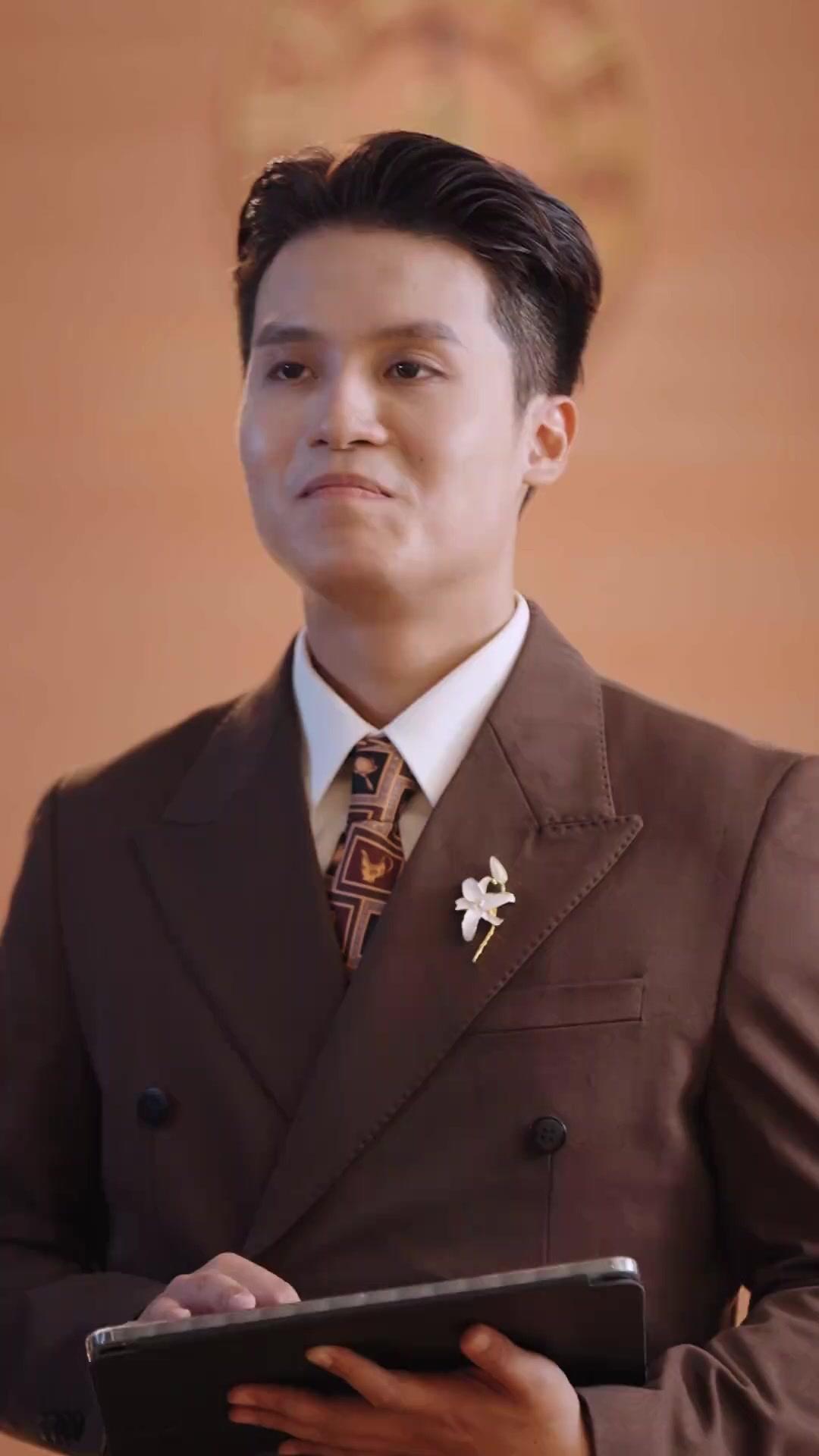 Vertrag mit dem Fürsten: Claras Kalkül