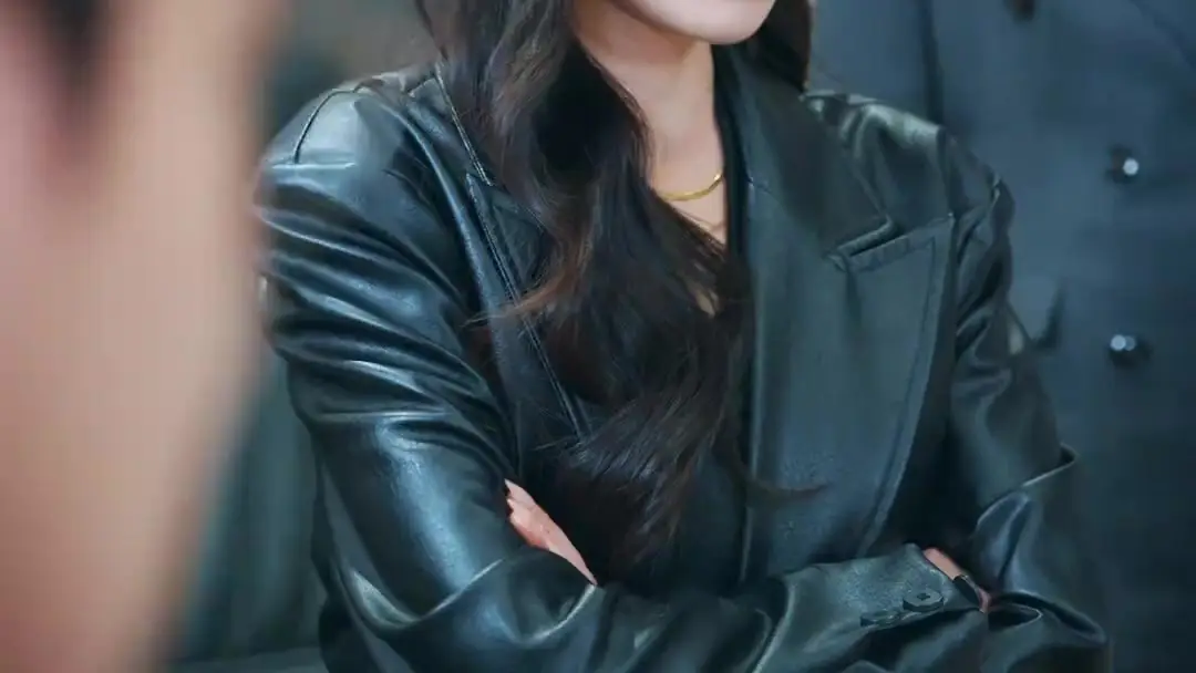 (Dublajlı) Gerçek Anne, Sahte Anneyi Parçalıyor: Toplantıda Patlayan Gerçekler