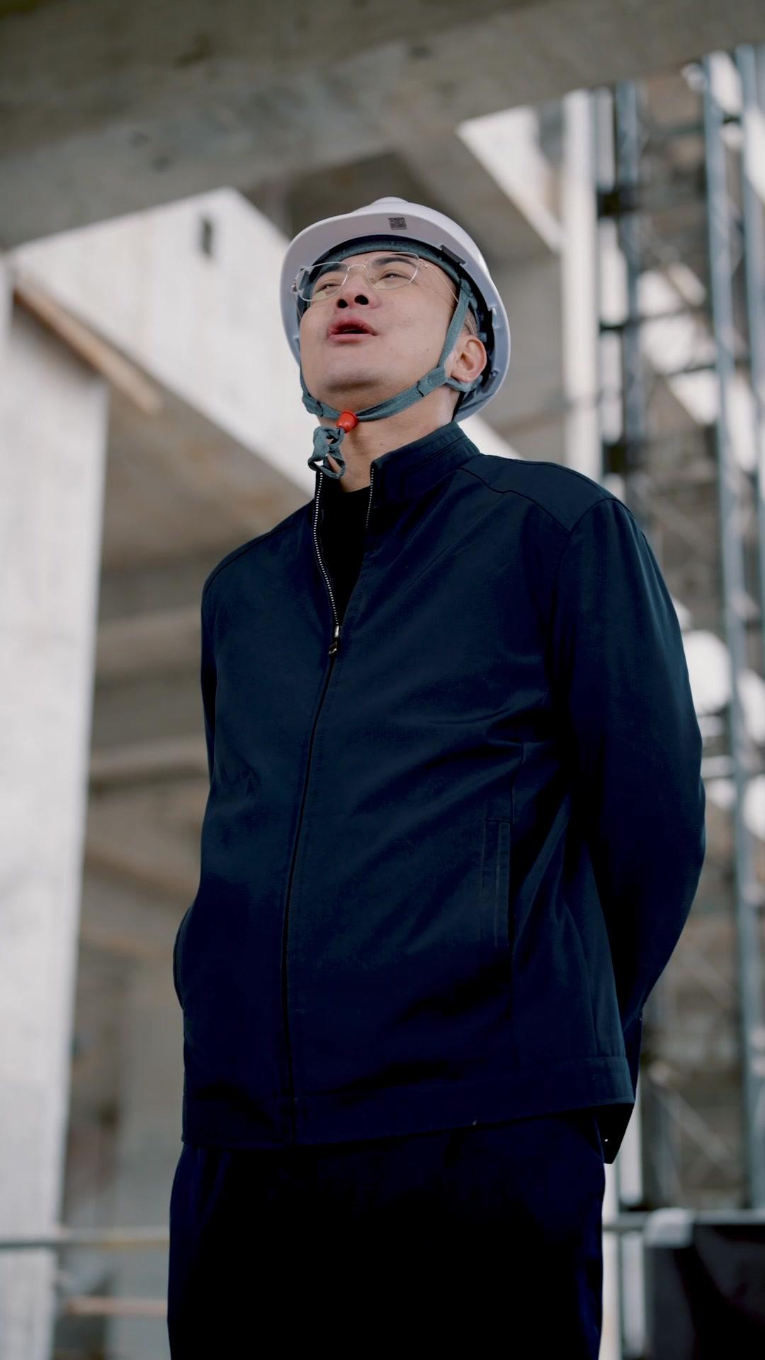 ¡El heredero tomará cartas!