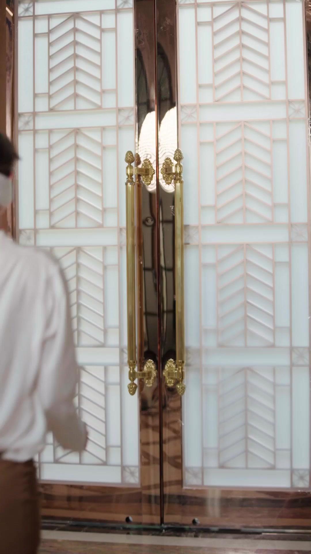 Amor por dinero, muerte por error