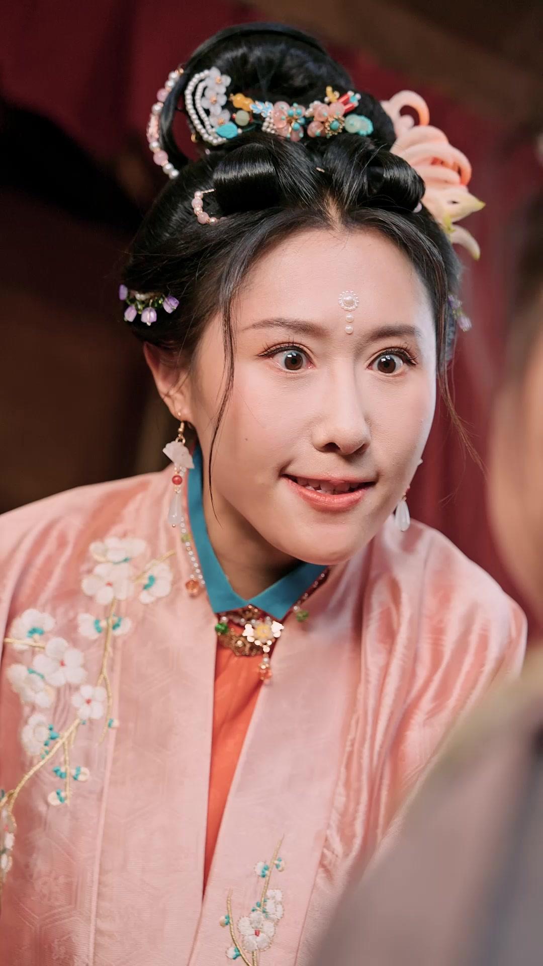 UNE FLEUR NAÎT DES PLEURS