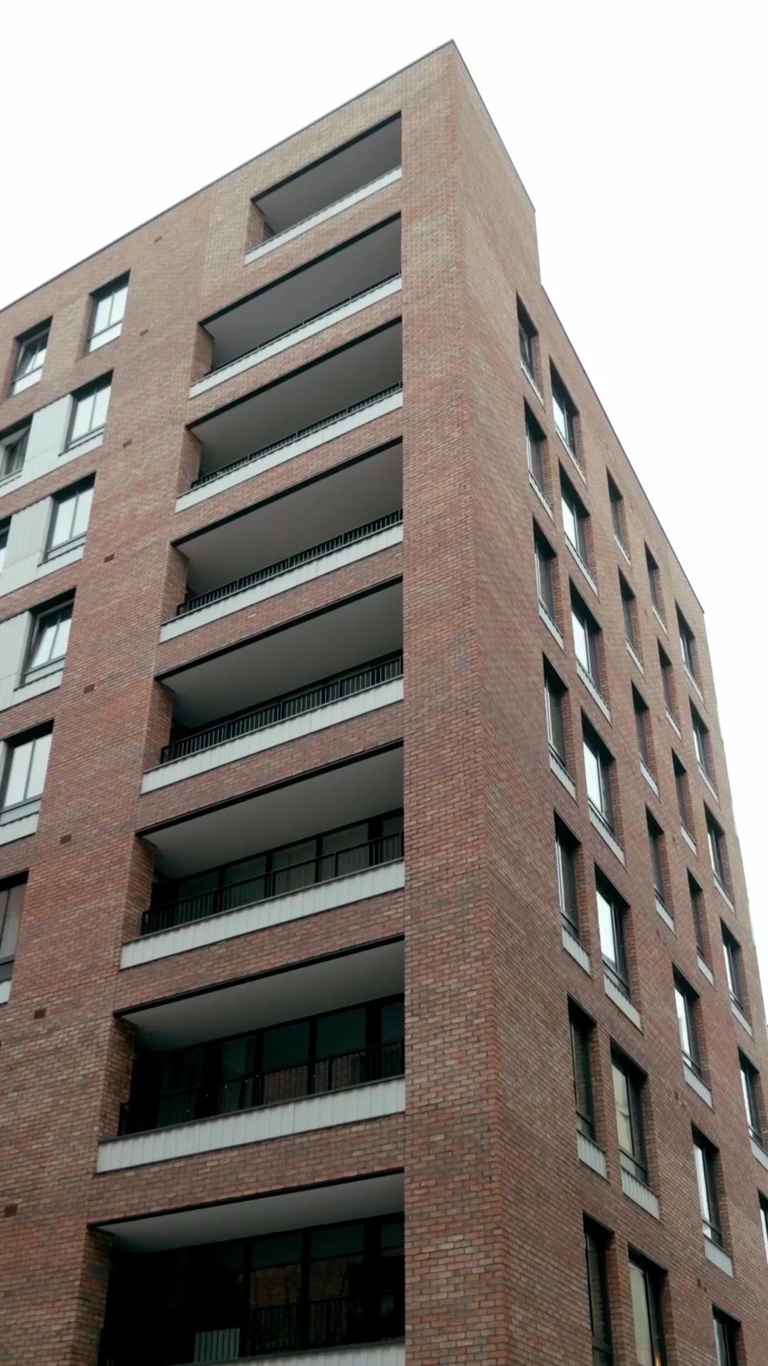 Di Sini Datang Encik Sempurna