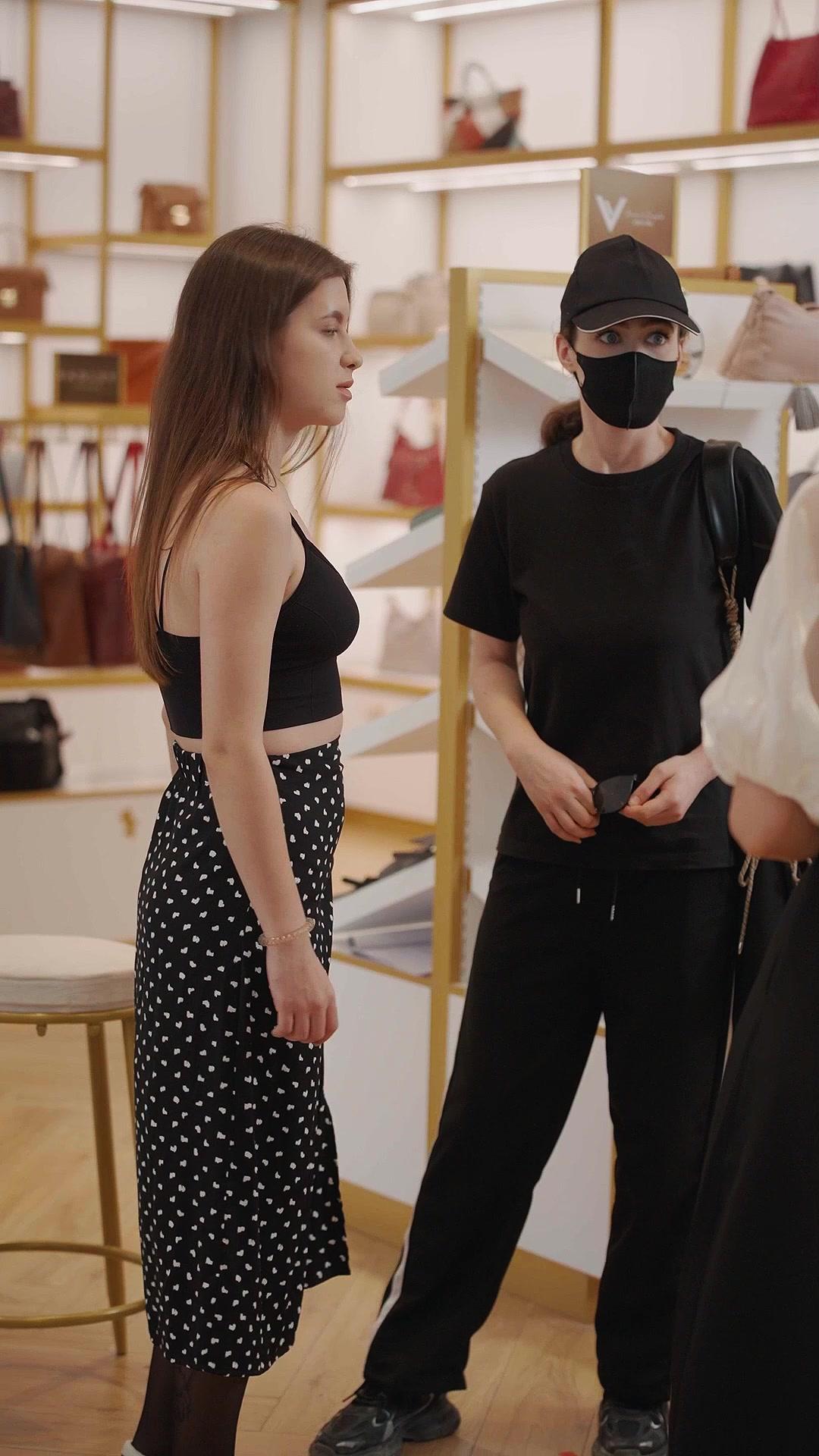 Amor por dinero, muerte por error