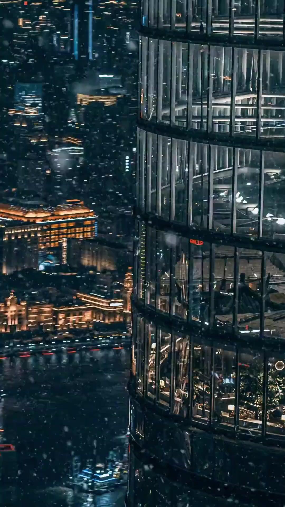 Seragam Perang di Balik Apron