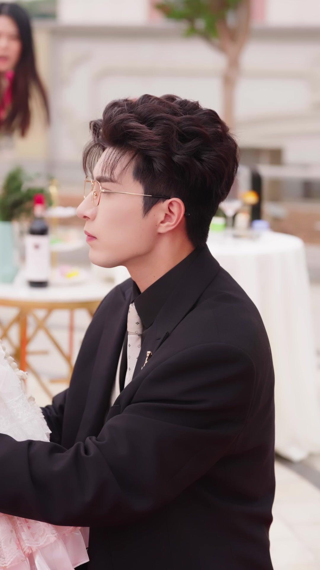 차가운 대표님과 꼬마 보디가드