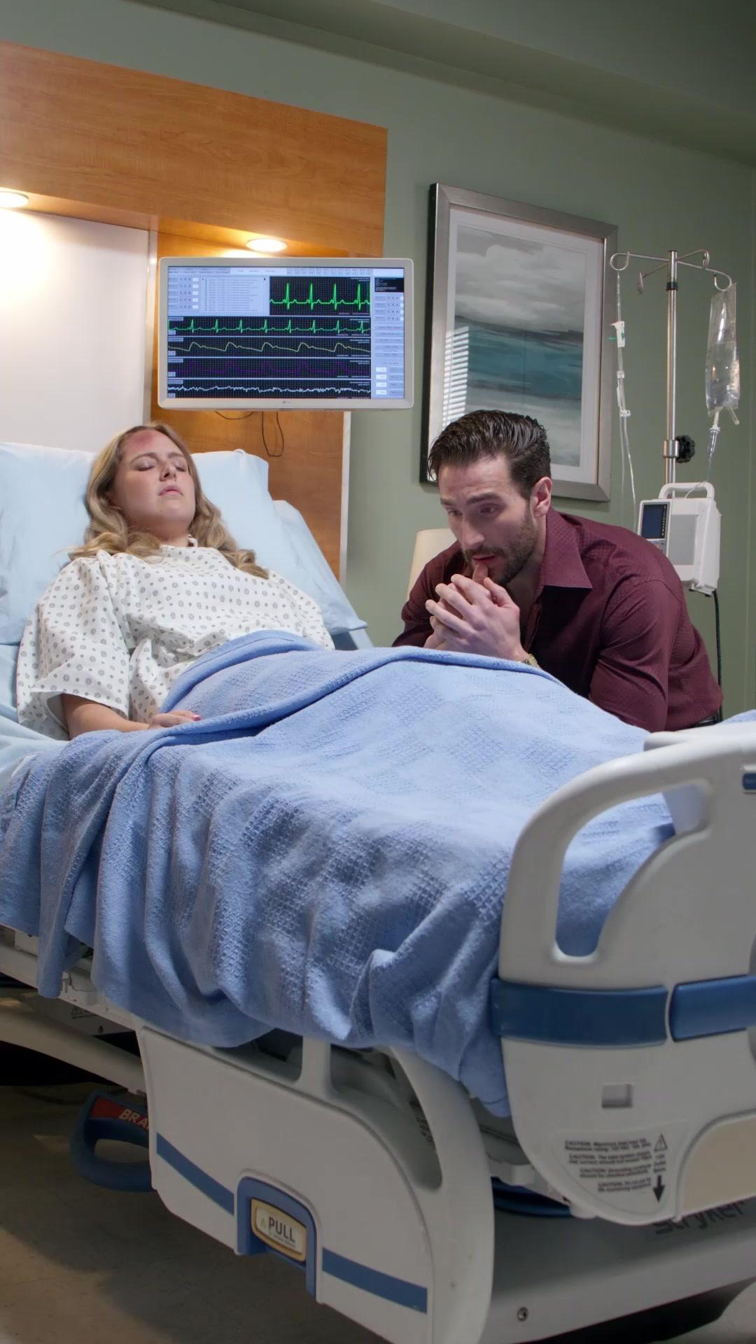  The Rose Comes With Thorns