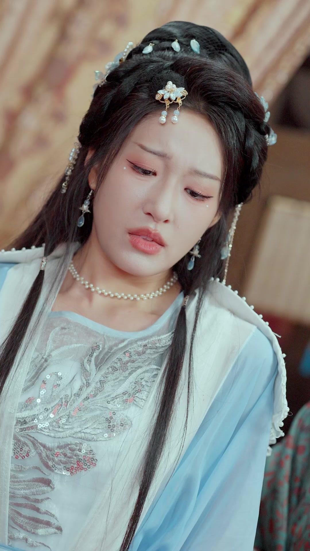 من يلمس الذهب يدفع عمره