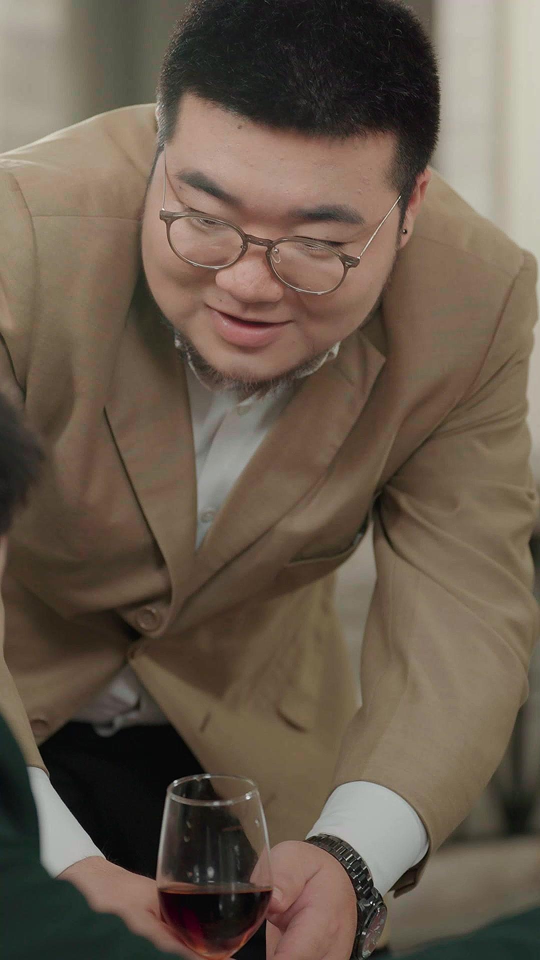 Cahaya di balik gelap