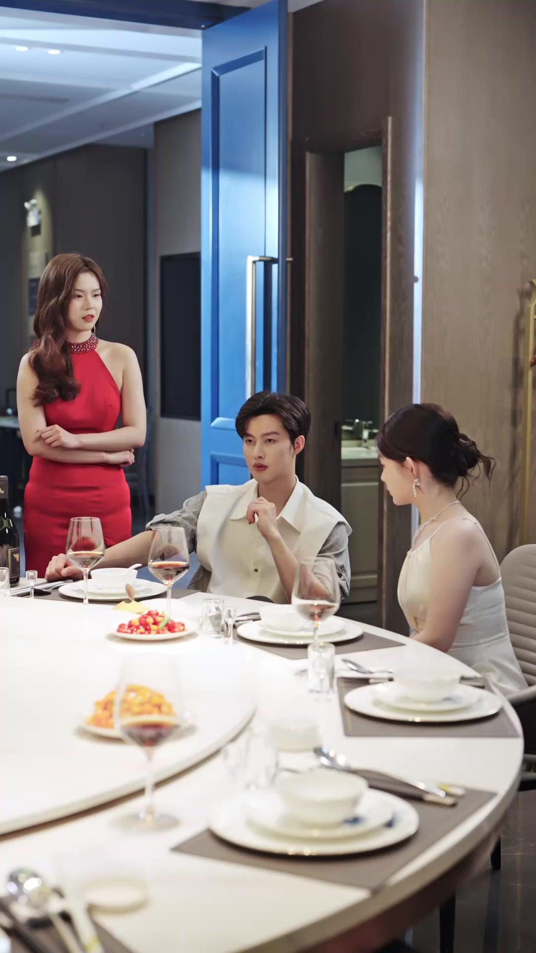 Cinta Petani Cantik dan Pilot Ulung