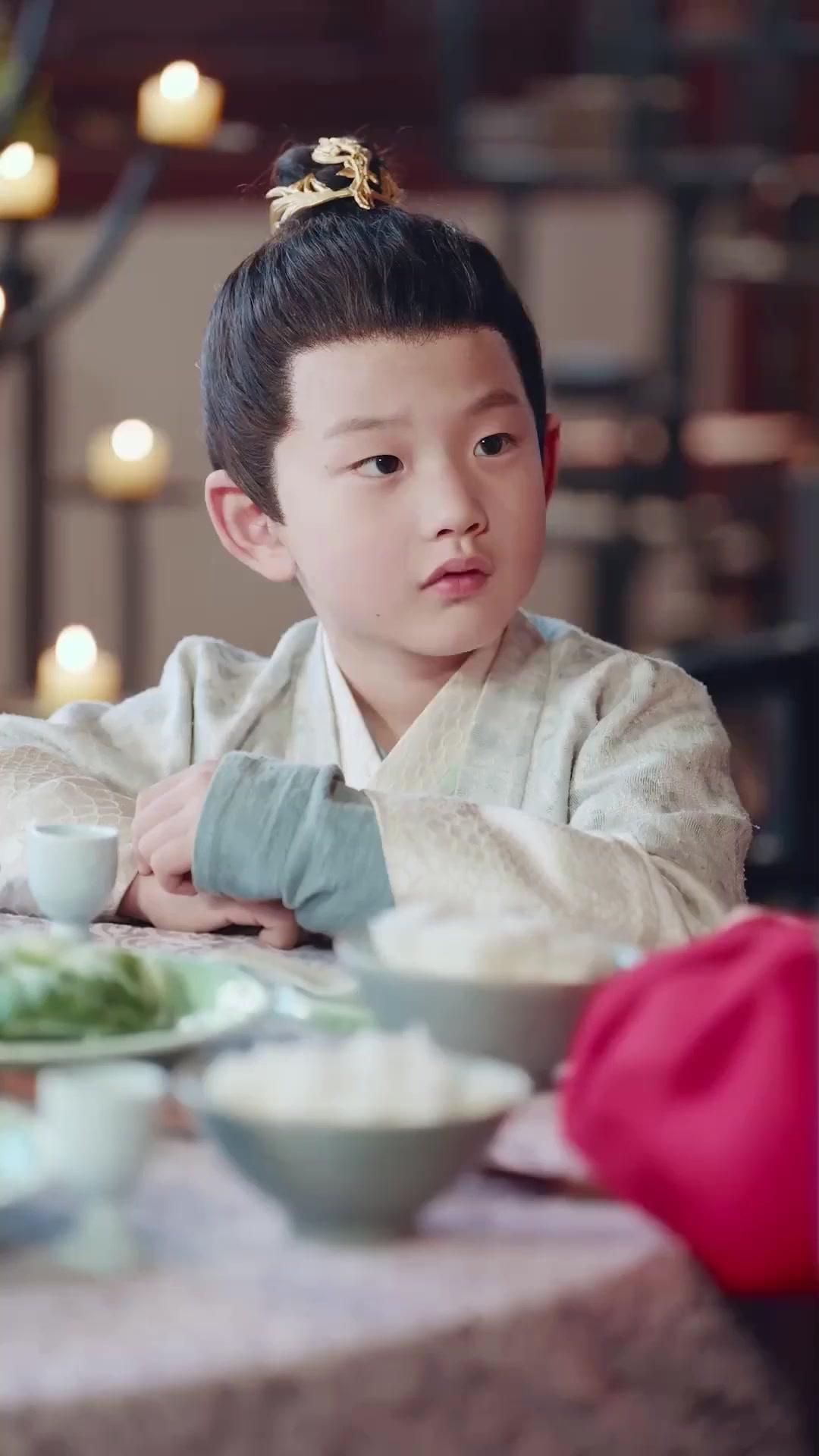 (Doblado)Ecos del pasado