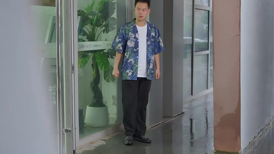 หัวใจถูกรุกล้ำ: สร้อยข้อมือมรกตที่เปลี่ยนชีวิตของซุนนาและเฉินเหยา