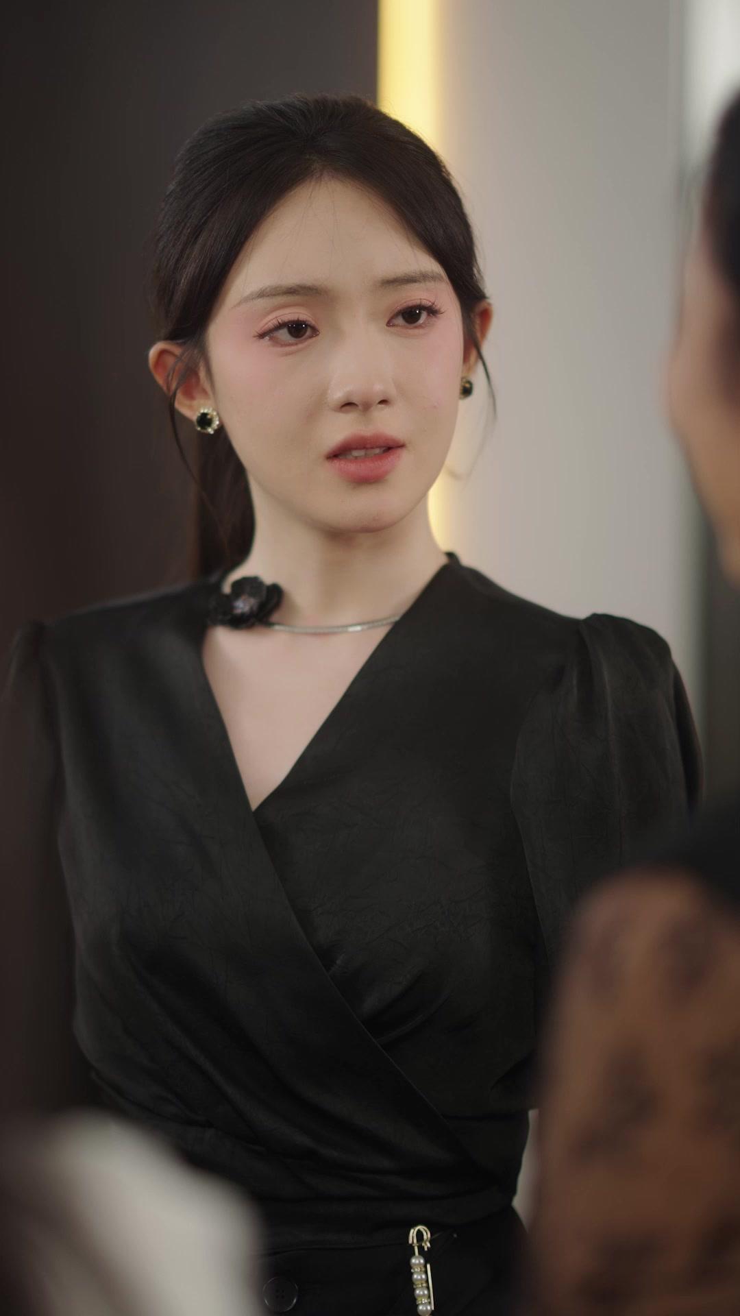 The Billionaire Disguises to Claim Me?