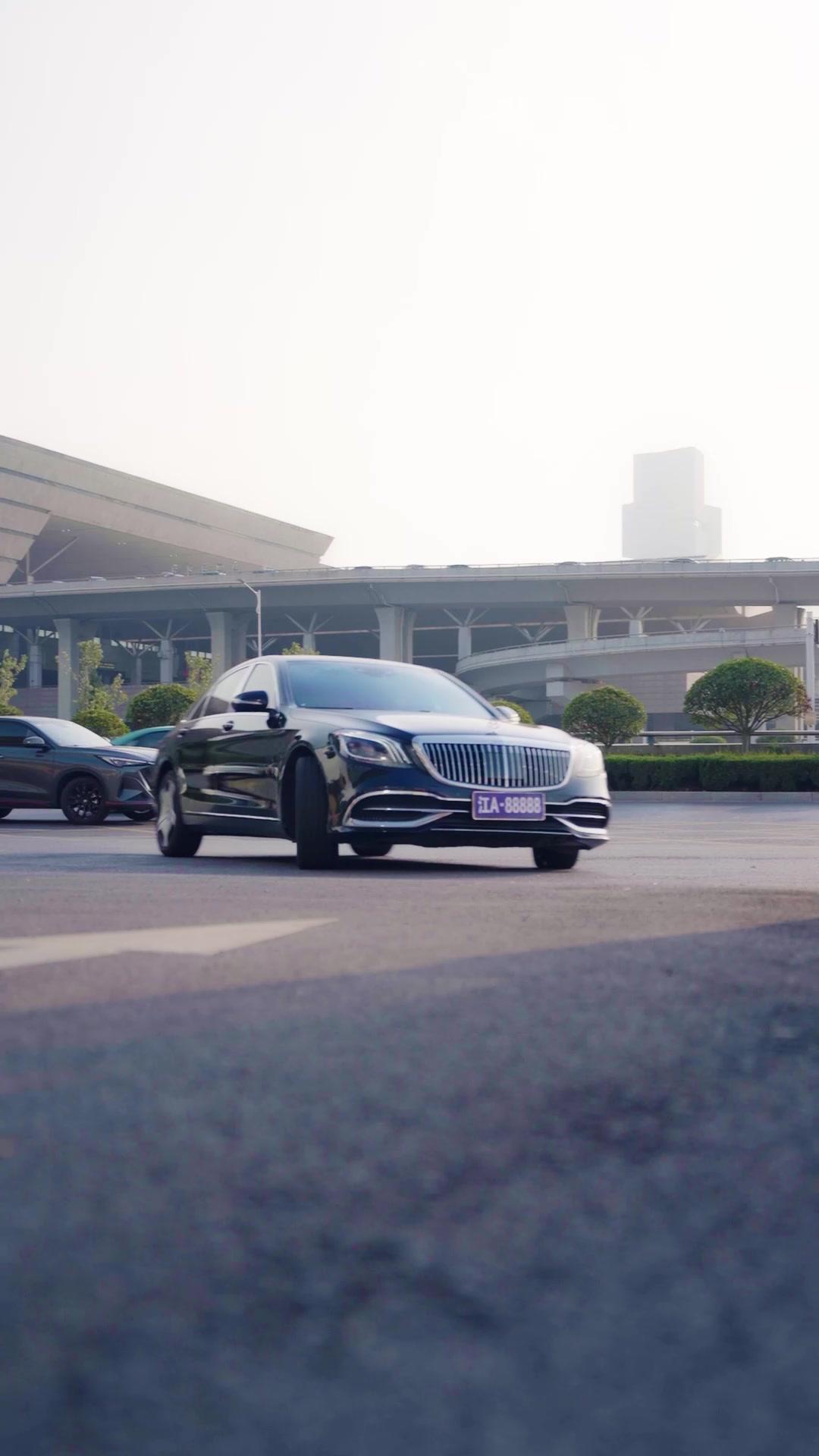 MA FEMME… UN HOMME ?