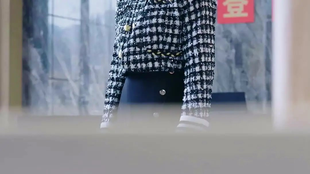 Oops! Turns Out My Husband Is a Billionaire: When the Passport Was the Real Red Flag