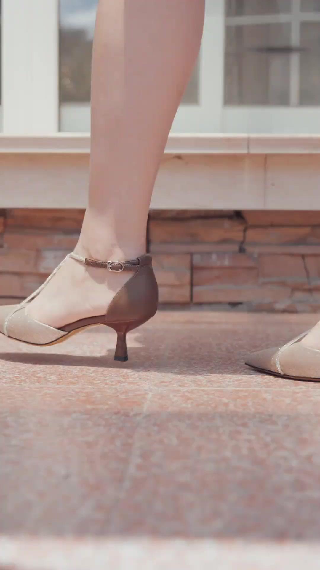 Dolce Cameriera? La Regina della Vendetta!