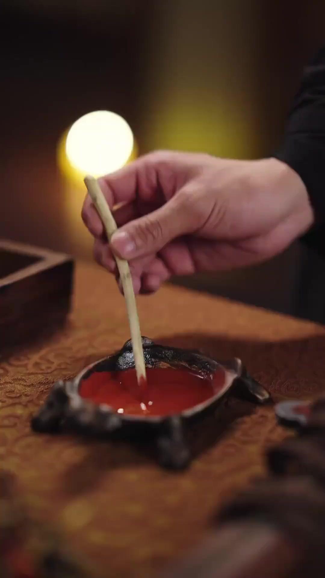 Sarayda Maskeli Dans