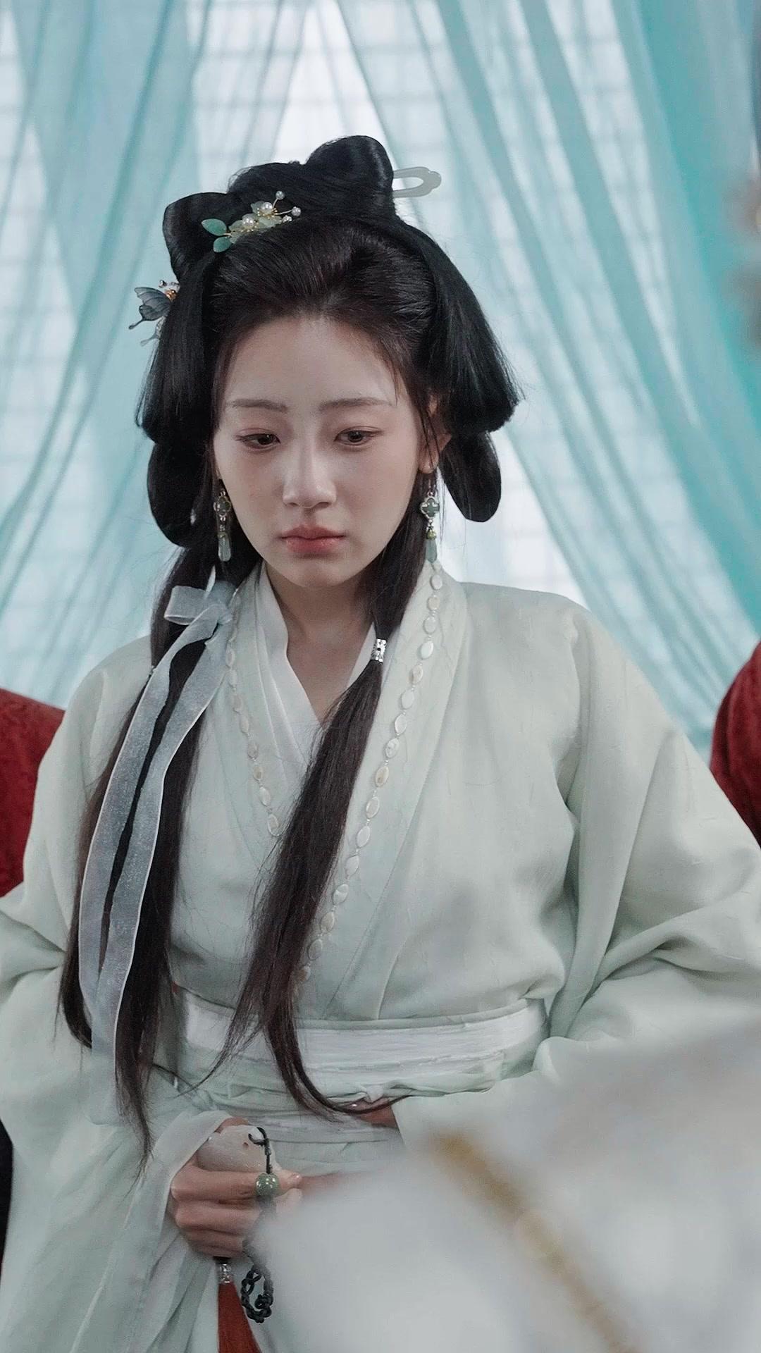 Permaisuri Kabur dengan Anak Kaisar