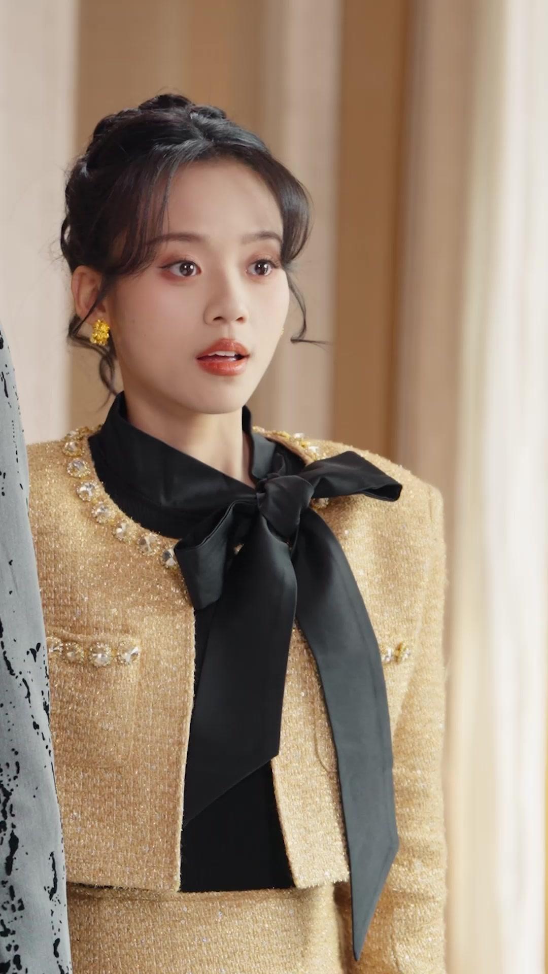 From Nobody to Fake Heiress