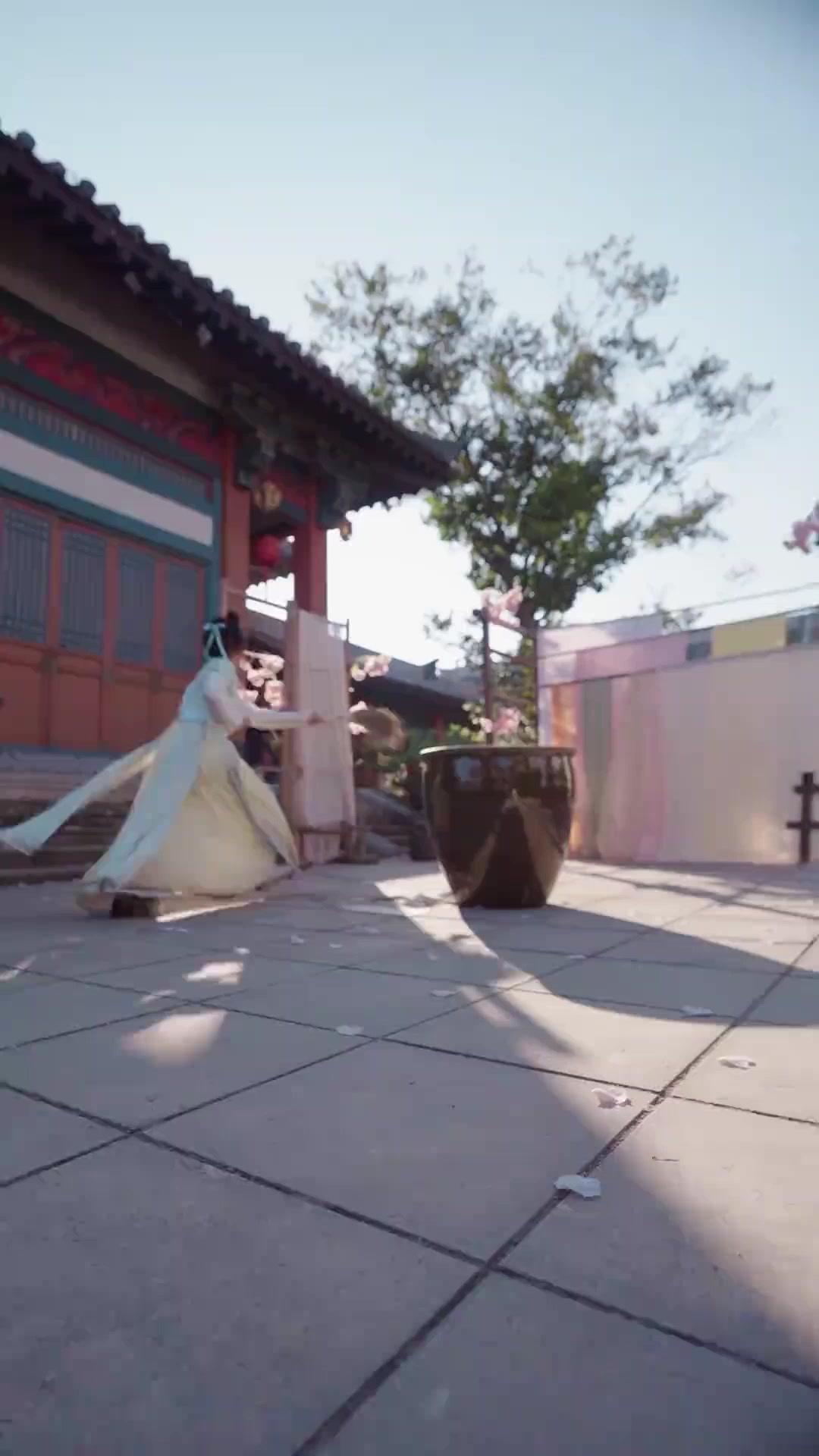 (พากย์เสียง)บัลลังก์หงส์