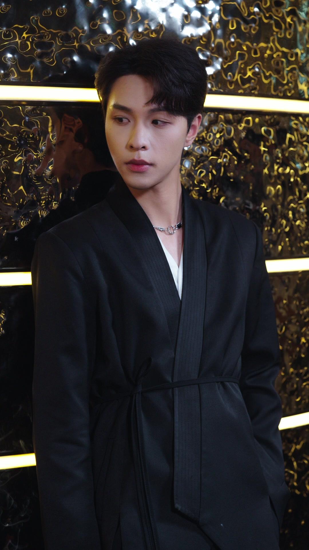 Bukan Untuk Dicintai