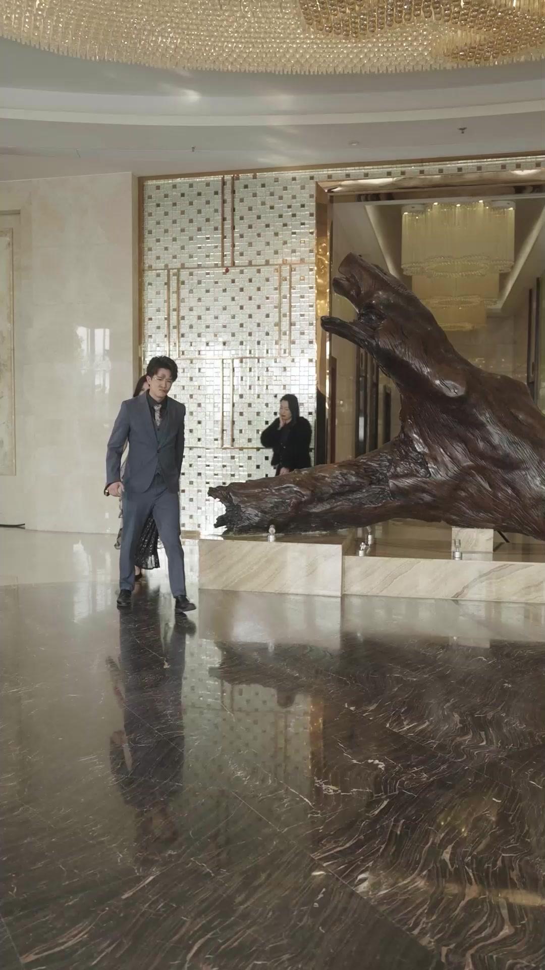 Tuan Muda Benar dan Palsu