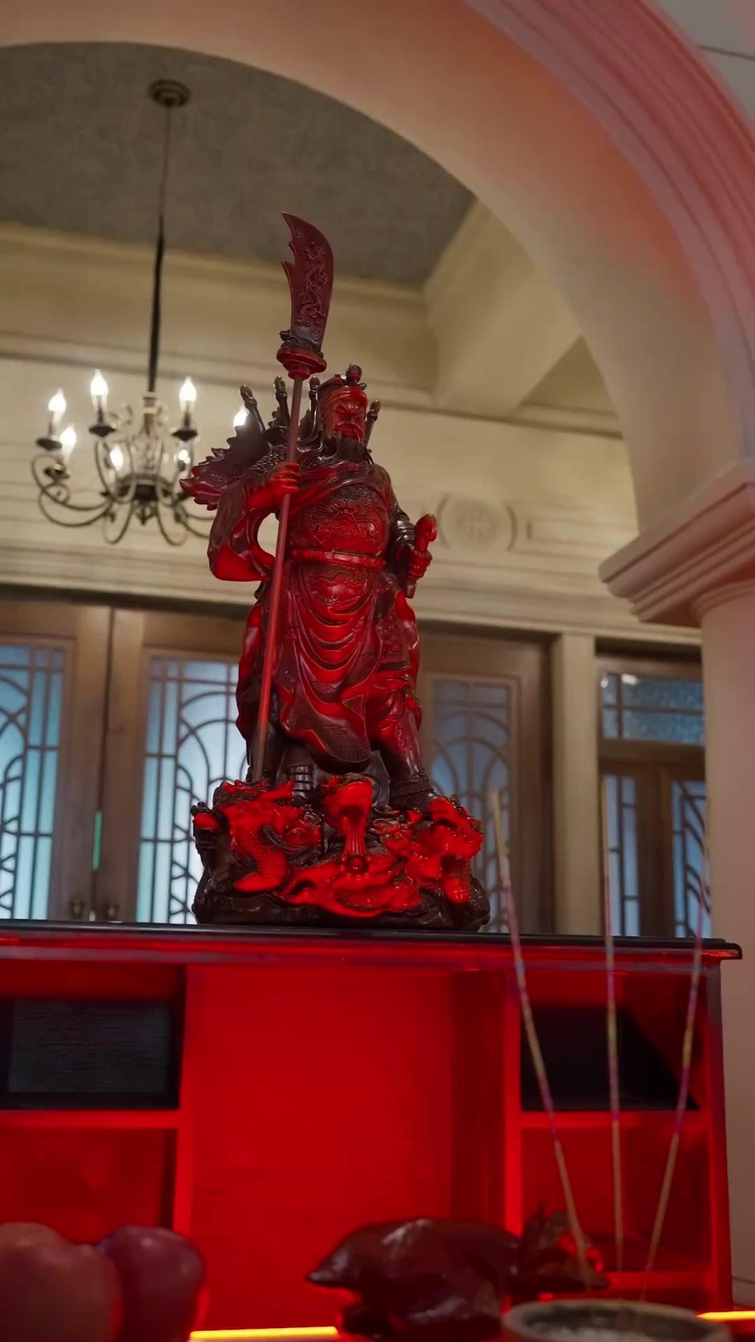 خلف أقنعة الاحتيال