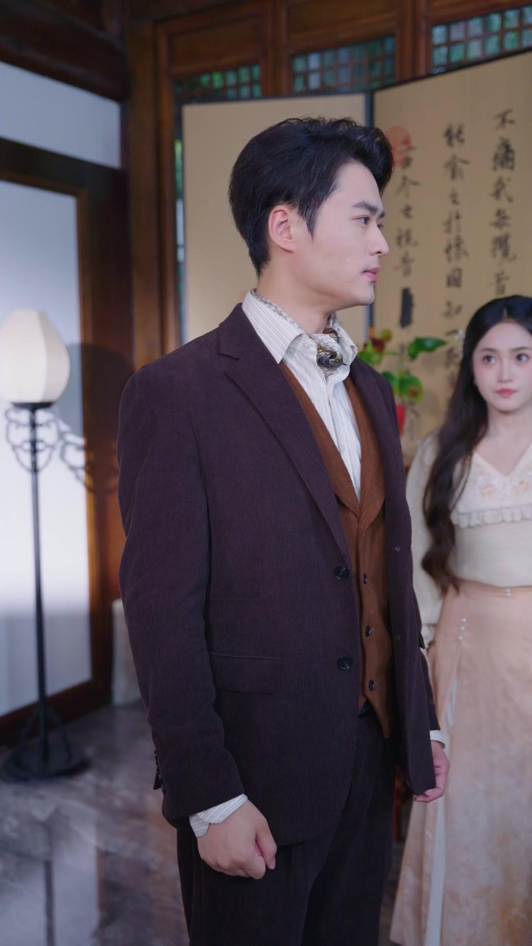 Tawanan Bumi, Tapi Bukan Kamu