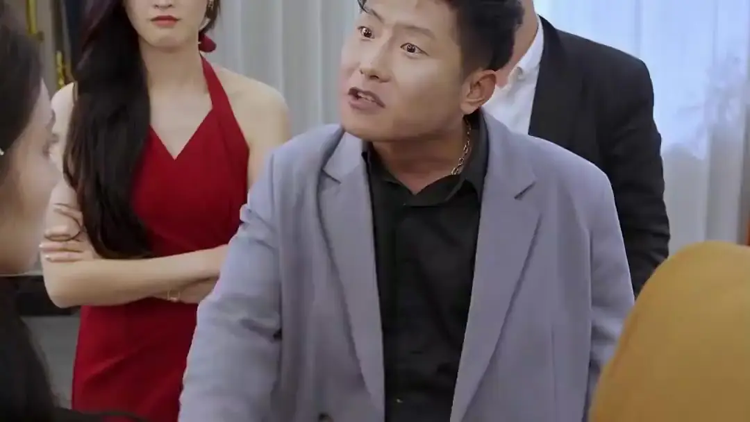 (Sulih Suara) Makin Boros, Rezeki Malah Lancar: Pertunjukan Drama Keluarga di Meja Makan yang Bikin Geleng-Geleng