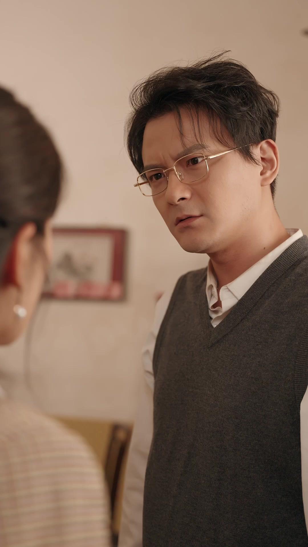 Cinta yang penuh bohongan