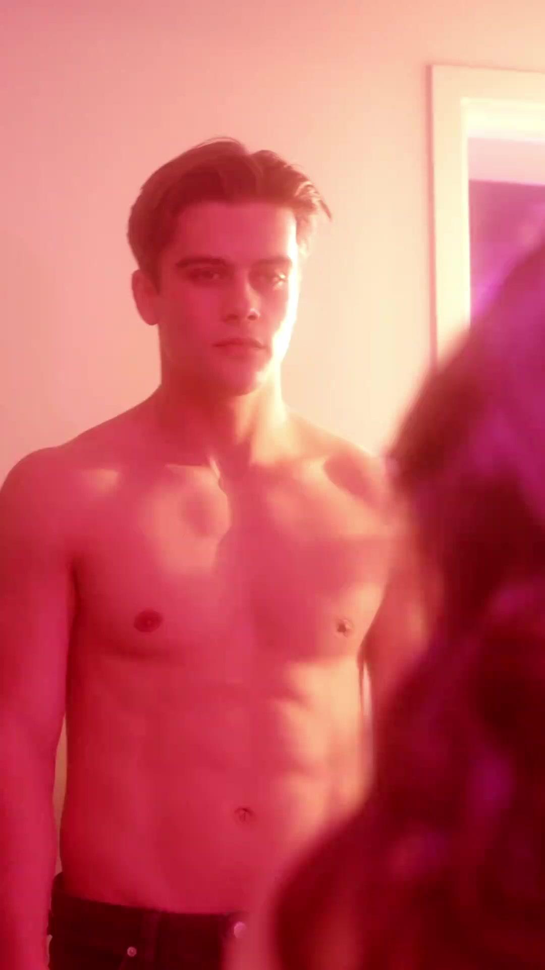 (Doblado)Llega el hombre indicado