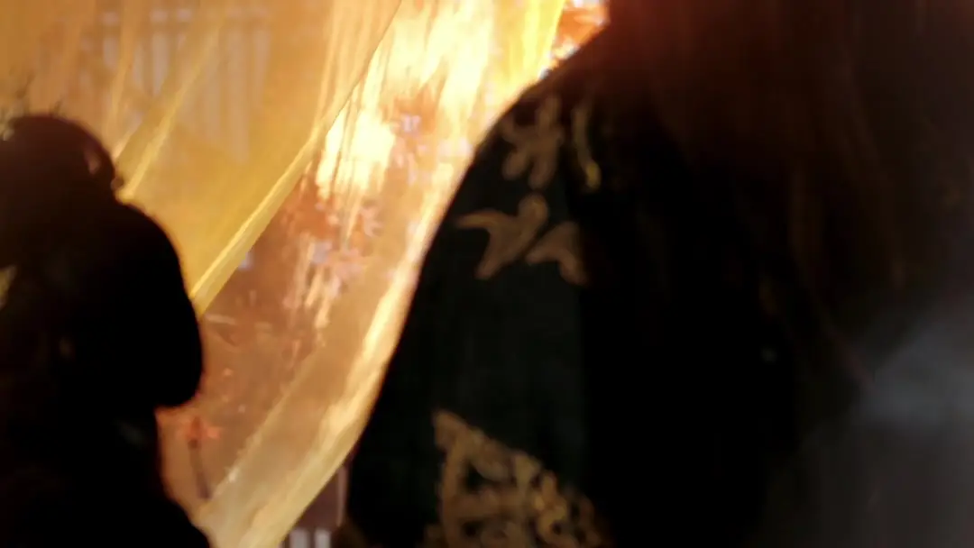 공주의 생존법 ep-1: 촛불 아래서 흐르는 피와 눈물