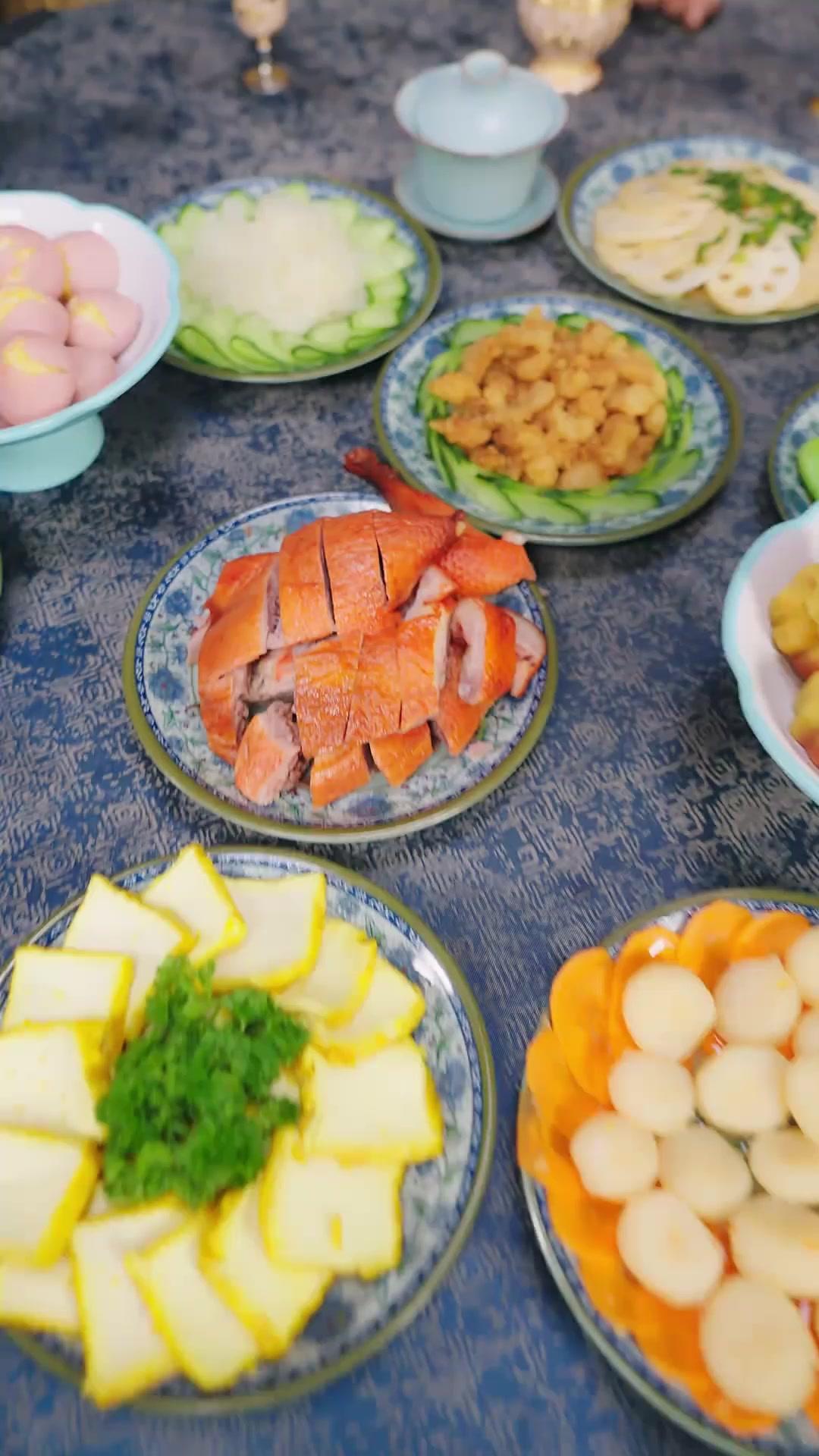 Hòa Thân Chốn Cạm Bẫy