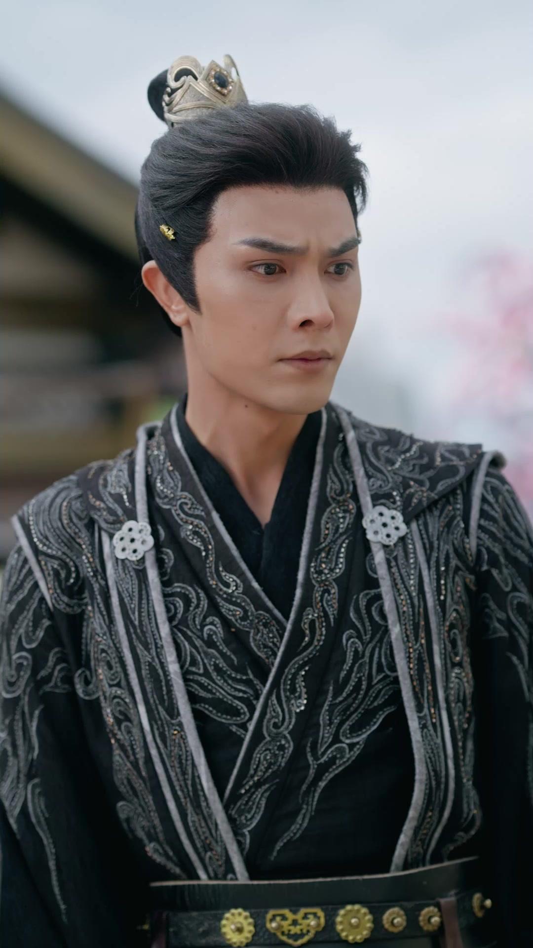 الأسرار والحب والحق المفقود