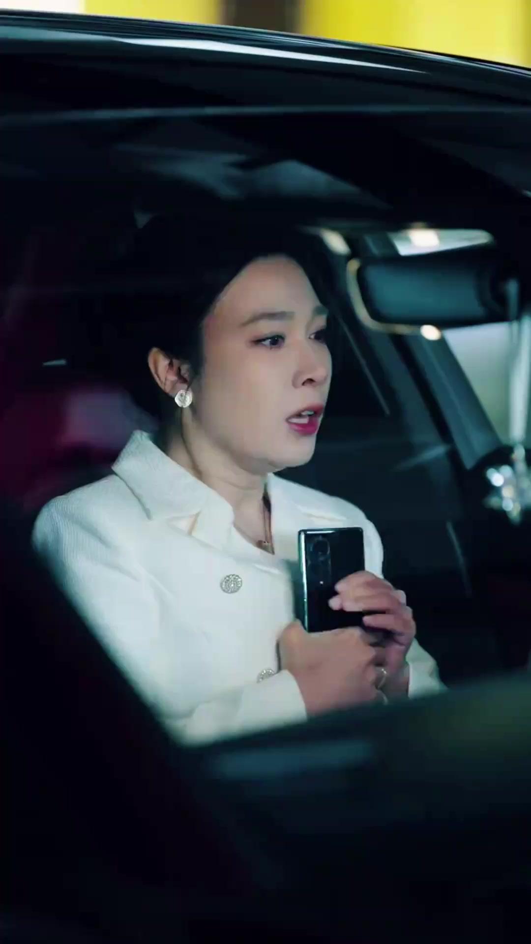 Dikhianati oleh suami